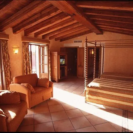 Parc Natural Hotel 4*